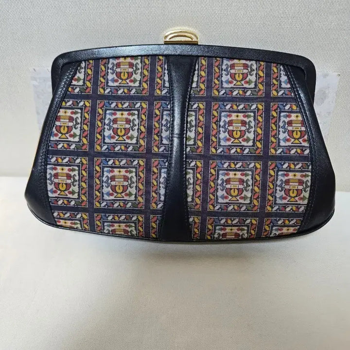 [BUNJANG] Vintage Pattern Leather & Fabric Clutch / 일제 빈티지 패턴 가죽+천 클러치