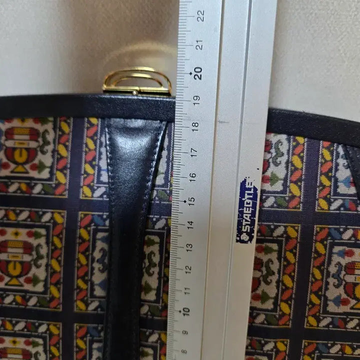 [BUNJANG] Vintage Pattern Leather & Fabric Clutch / 일제 빈티지 패턴 가죽+천 클러치