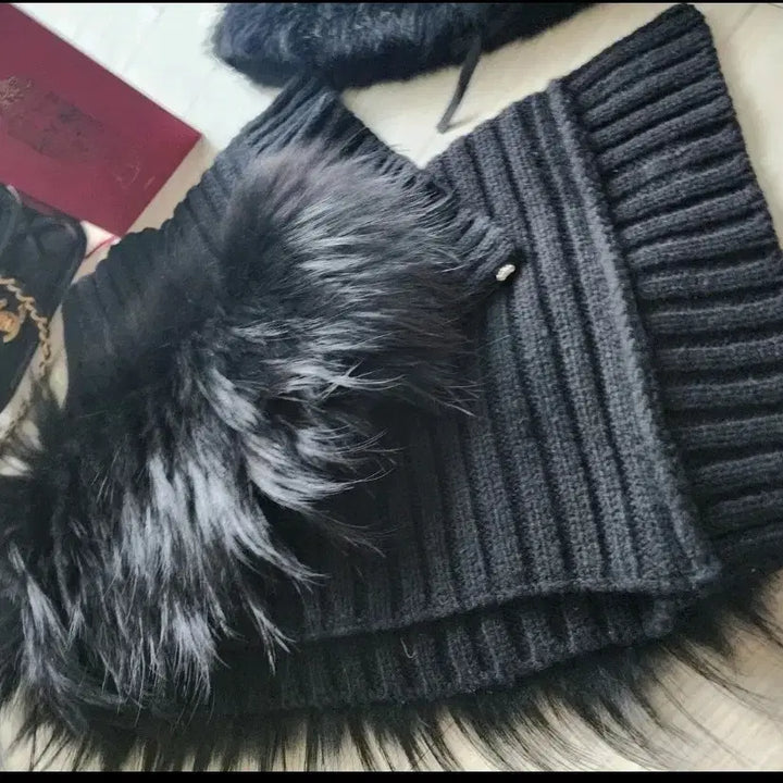 [BUNJANG] SPORTMAX Black Knit Muffler with Fox Fur / SPORTMAX 블랙 니트 머플러 폭스 퍼