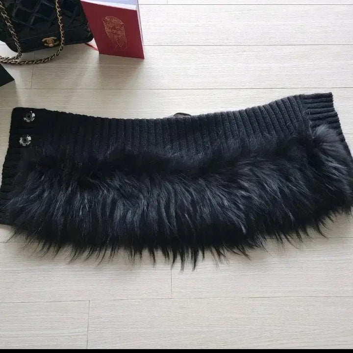 [BUNJANG] SPORTMAX Black Knit Muffler with Fox Fur / SPORTMAX 블랙 니트 머플러 폭스 퍼