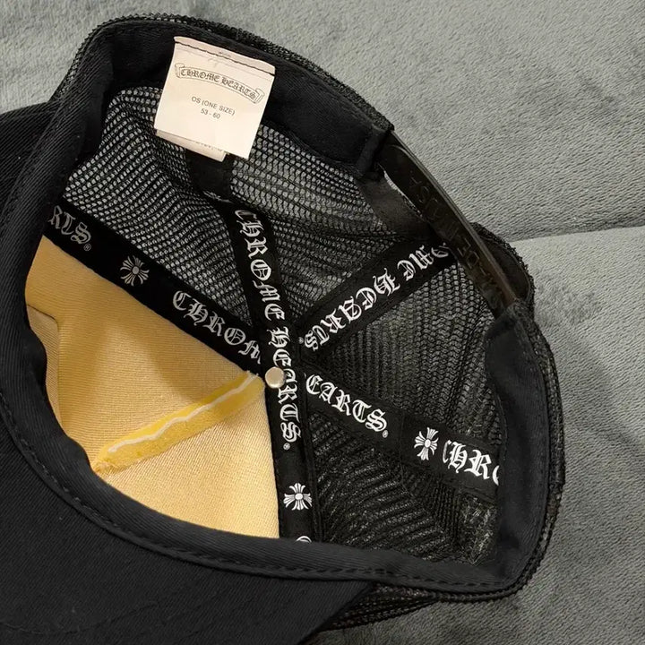 [BUNJANG] Chrome Hearts Hollywood Trucker Hat Black White / 크롬하츠 CH 할리우드 트러커햇 블랙 화이트