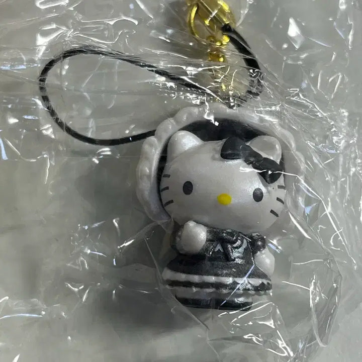[BUNJANG] Sanrio Hello Kitty Lovely Frill Series Random Strap Keyring Bundle Set / (일괄)산리오 러블리 프릴 시리즈 헬로키티 랜덤 스트랩 키링