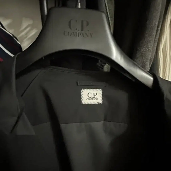 [BUNJANG] CP Company Hoodie Windbreaker Jacket Black / CP컴퍼니 후드 윈드브레이커 자켓 블랙