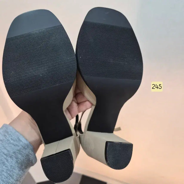 [BUNJANG] MIXSO Beige Strap Sandals 245mm / MIXSO 베이지 샌들 245mm(새상품)