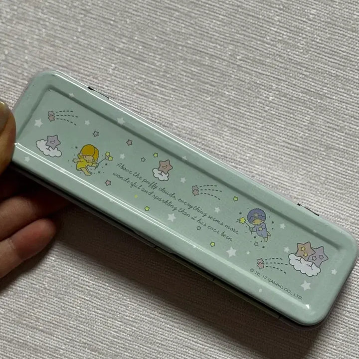 [BUNJANG] Sanrio Kiki &amp; Lala Tin Case with Pen Set / 고전 키키라라 틴케이스(볼펜set)