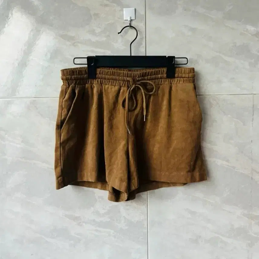 [BUNJANG] Suede Brown Shorts for Women / 스웨이드 반바지 브라운 여성용