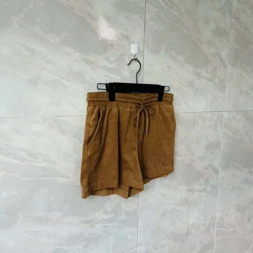 [BUNJANG] Suede Brown Shorts for Women / 스웨이드 반바지 브라운 여성용