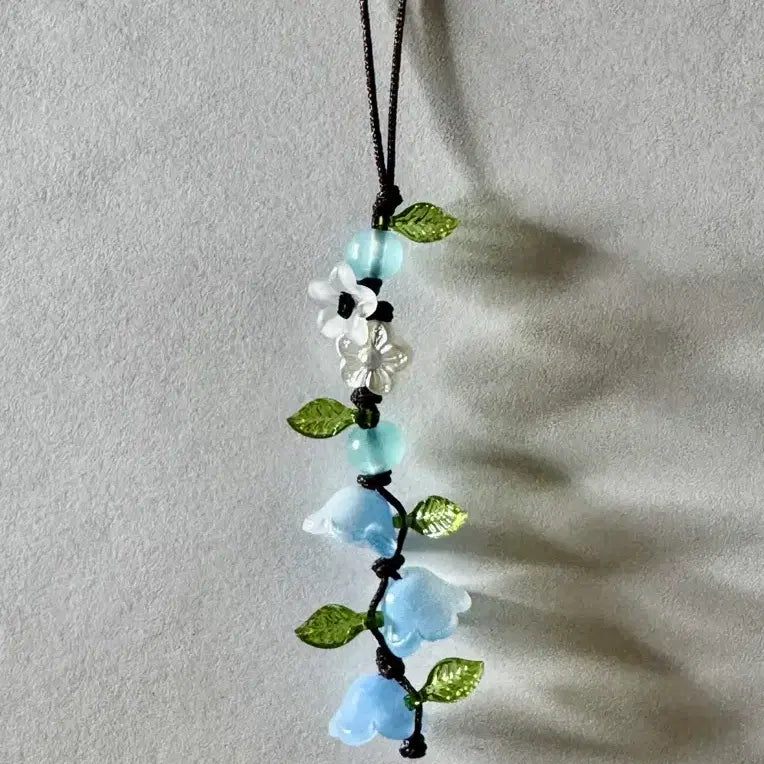 [BUNJANG] Blue Lily of the Valley Knotted Keyring / 푸른은방울 꽃 매듭키링 | 비즈매듭키링 책갈피 실물이 더 이뻐요!