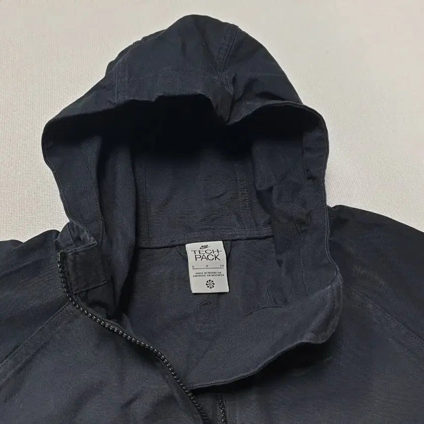 [BUNJANG] Nike Tech Pack Hooded Black Windbreaker Jacket / 나이키 TECH PACK 후드 블랙 바람막이 점퍼 프리사이즈