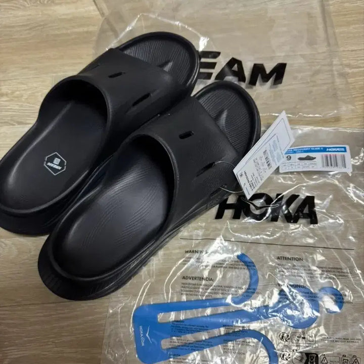 [BUNJANG] Hoka Ora Recovery Slippers - Black / 호카 오라 리커버리 슬리퍼 3 블랙(새상품)