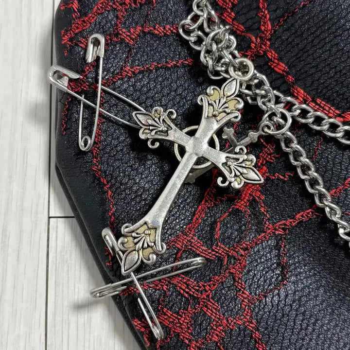 [BUNJANG] Vintage Gothic Punk Web Heart Handbag / 빈티지 고스 펑크 거미줄 하트모양 가방 핸드백