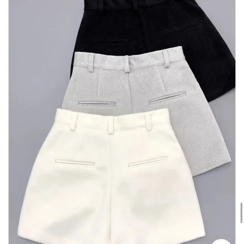 [BUNJANG] Unbranded Alpaca Blend High-Waist Short Pants / 새상품) 울 50% 알파카 하이웨스트 숏팬츠 아이보리