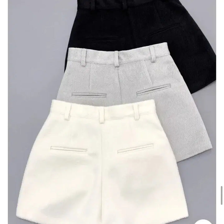 [BUNJANG] Unbranded Alpaca Blend High-Waist Short Pants / 새상품) 울 50% 알파카 하이웨스트 숏팬츠 아이보리