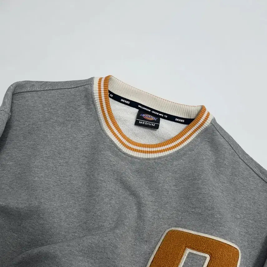 [BUNJANG] Dickies D Logo Heavy Sweatshirt Gray / 디키즈 D로고 헤비 맨투맨 그레이