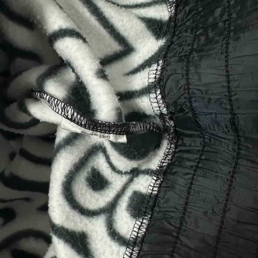 [BUNJANG] Columbia Fleece Sweatshirt S / 컬럼비아 레터링 플리스 후리스 맨투맨