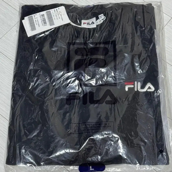 [BUNJANG] Fila BTS Run BTS 100th Episode Commemorative Sweatshirt / 휠라 방탄 달려라방탄 100회 기념 맨투맨 미개봉 새상품