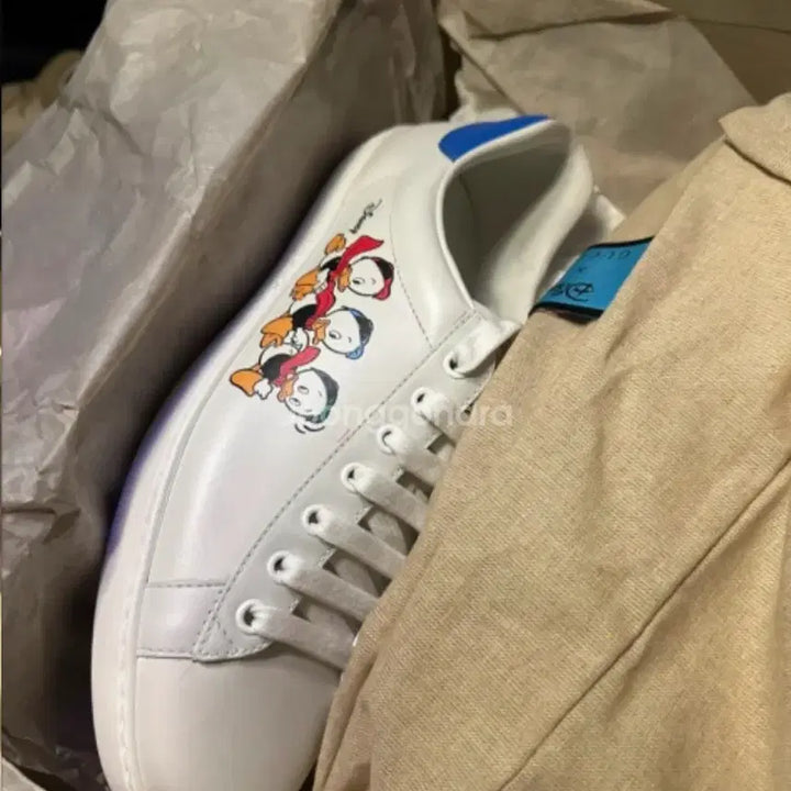 [BUNJANG] Gucci Donald Duck Sneakers (Size 250) / 구찌 도날드덕 프린팅 스니커즈 250사이즈