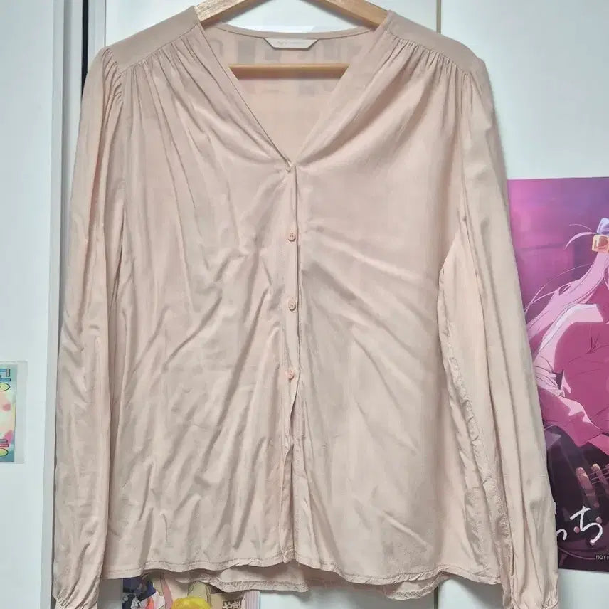 [BUNJANG] Merelyaround Tencel V-Neck Shirring Long Sleeve Blouse / 텐셀 브이넥 셔링 긴팔 블라우스_메리어라운드 셔츠 여성의류