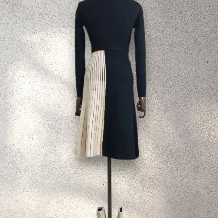 [BUNJANG] Two-Tone Color-Block Knit Dress / 투톤 배색 니트 원피스