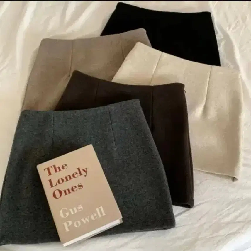 [BUNJANG] Cream Ivory Wool Mini Skirt / 크림 아이보리 겨울 모직 미니 스커트