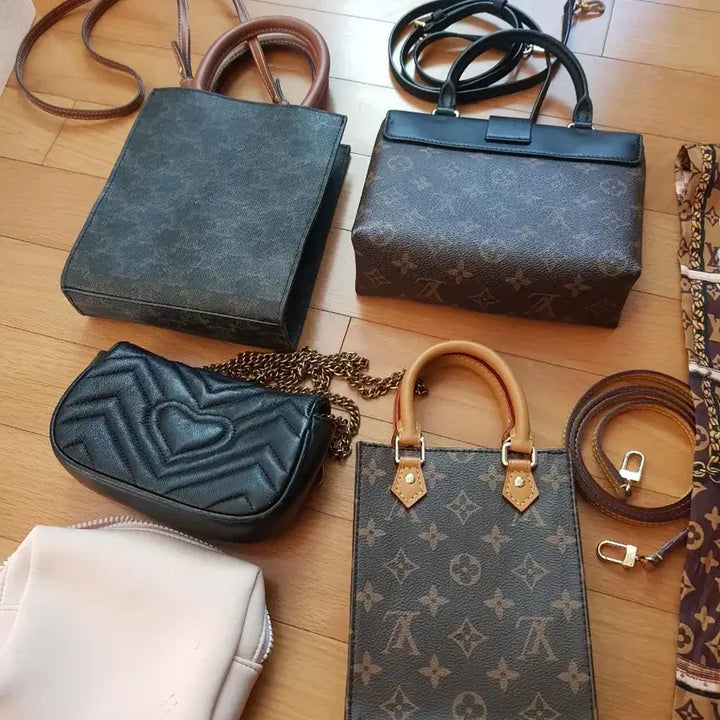 [BUNJANG] Mini Bag Bundle Set / 미니백 4개 파우치 방도 일괄 23만원