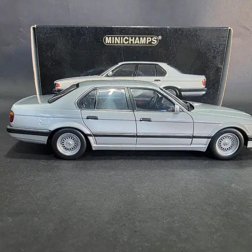 [BUNJANG] Minichamps BMW E32 730i 1/18 Scale Model / 1/18 미니챔프 BMW E32 730i