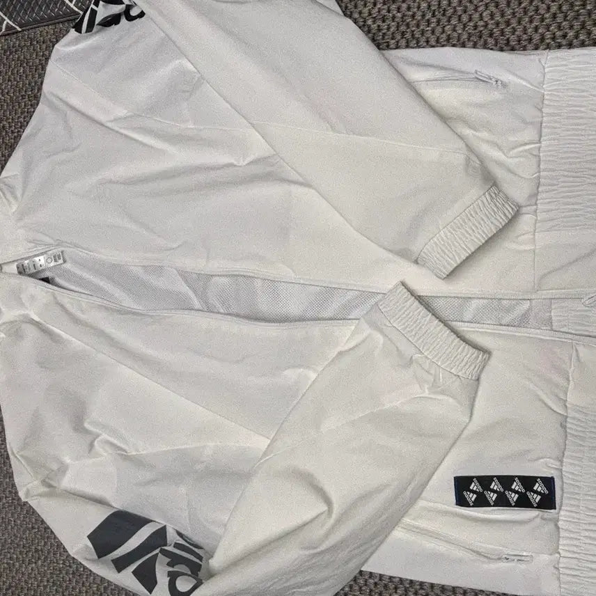 [BUNJANG] Adidas White Track Jacket / 아디다스 화이트 트랙 자켓