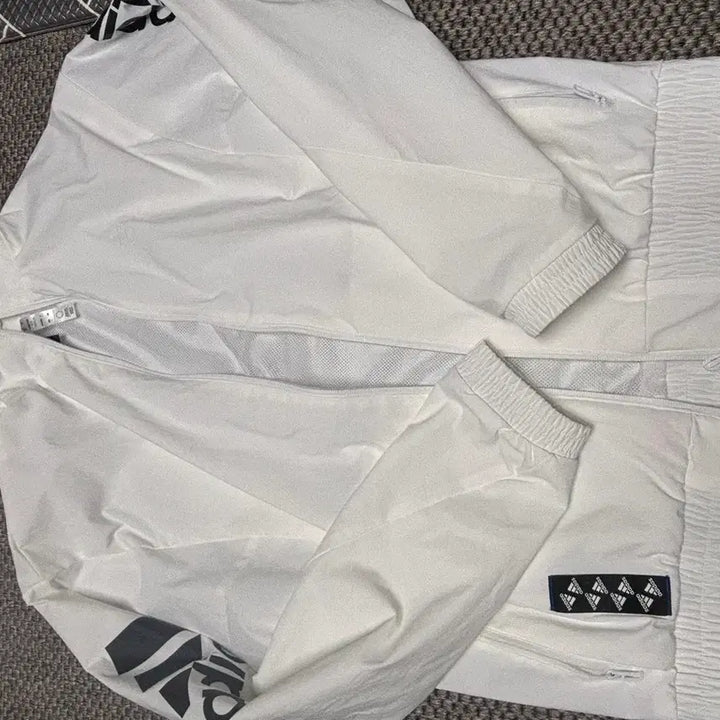 [BUNJANG] Adidas White Track Jacket / 아디다스 화이트 트랙 자켓