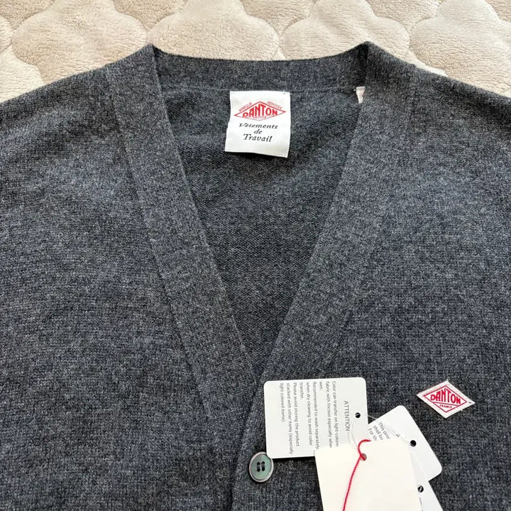 [BUNJANG] Danton V-Neck Cardigan Carbon 25FW / [40] 25FW 단톤 브이넥 가디건 카본컬러