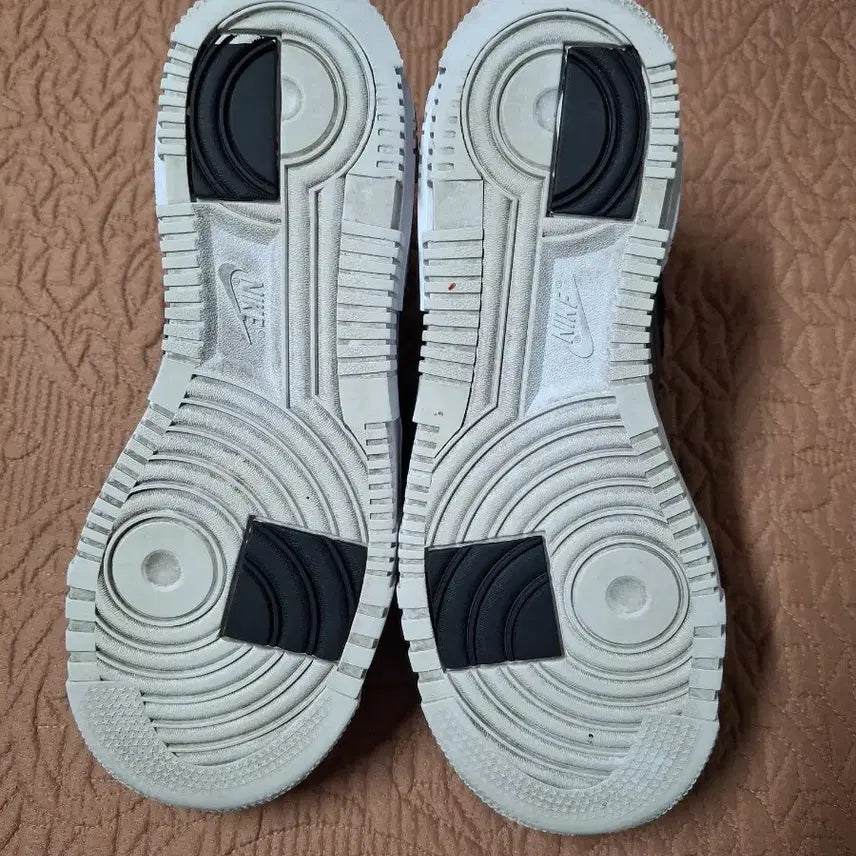 [BUNJANG] Nike Air Force 1 Pixel Women's Platform Sneakers / 255 나이키 에어포스1 픽셀 여성 키높이 운동화[2087]