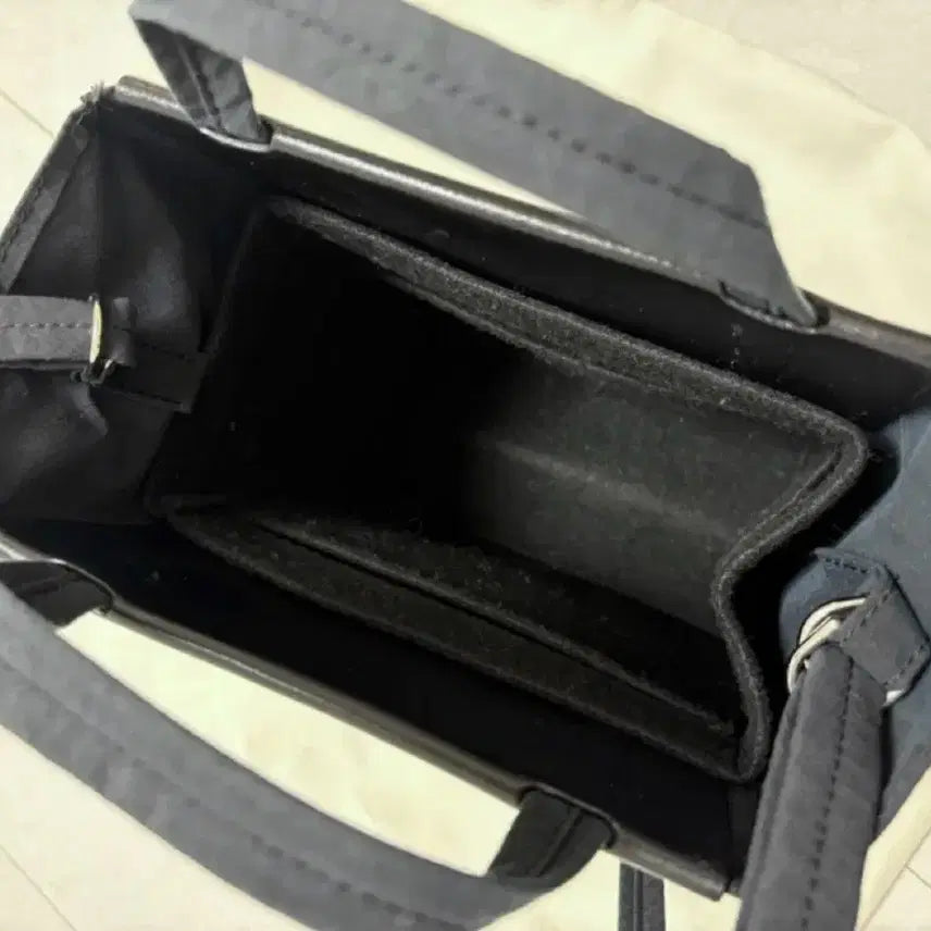 [BUNJANG] Acne Studios Baker Bag Black Small (Dust Bag, Inner Bag Included) / 아크네스튜디오 베이커백 블랙 스몰 (더스트백, 이너백 포함)