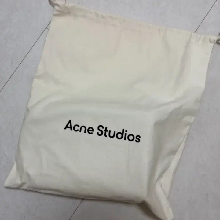 [BUNJANG] Acne Studios Baker Bag Black Small (Dust Bag, Inner Bag Included) / 아크네스튜디오 베이커백 블랙 스몰 (더스트백, 이너백 포함)