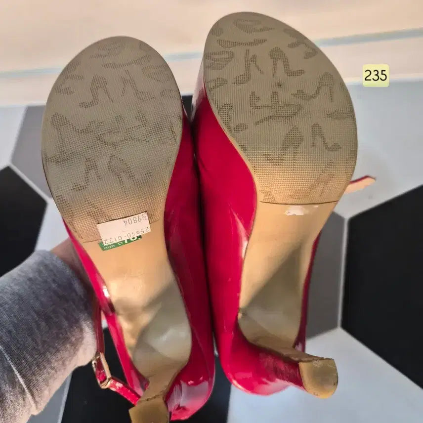 [BUNJANG] nabishu Red Enamel Mary Jane Heels / nabishu 레드색 에나멜 235(새제품)