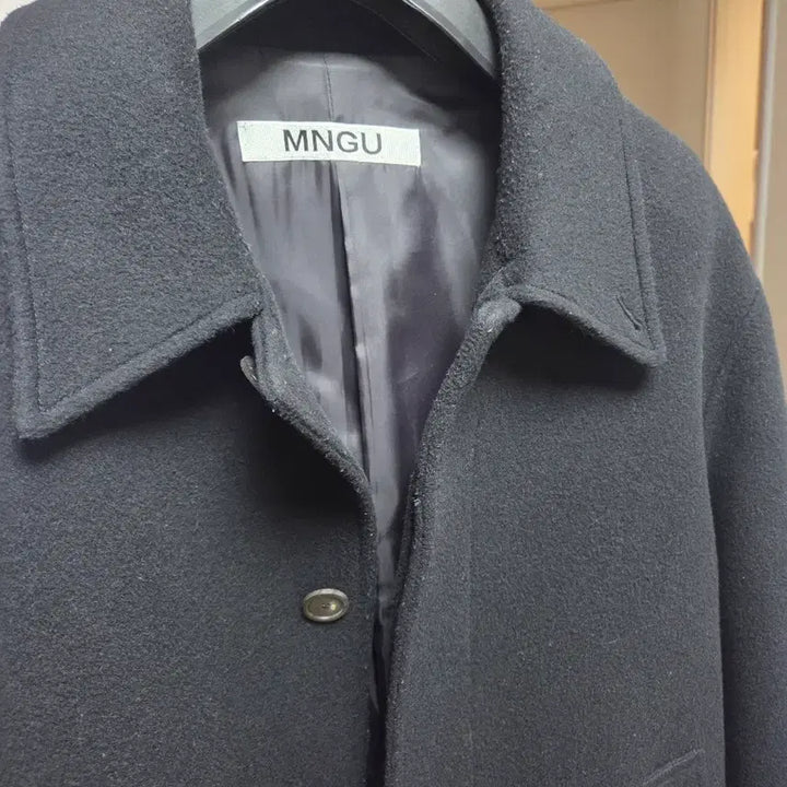[BUNJANG] MNGU Mingu Balmacaan Black Coat (Size M) / MNGU 밍구 발마칸 블랙 코트 m 사이즈 마지막 가격!