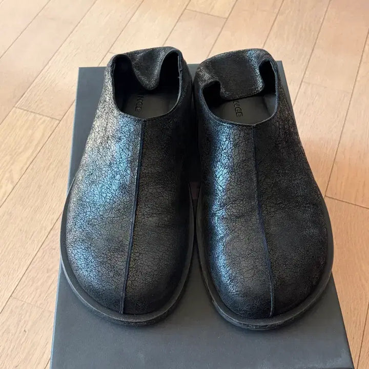 [BUNJANG] Insilence Crack Leather Clogs Black / [280] 인사일런르 크랙 레더 클로그 BLACK