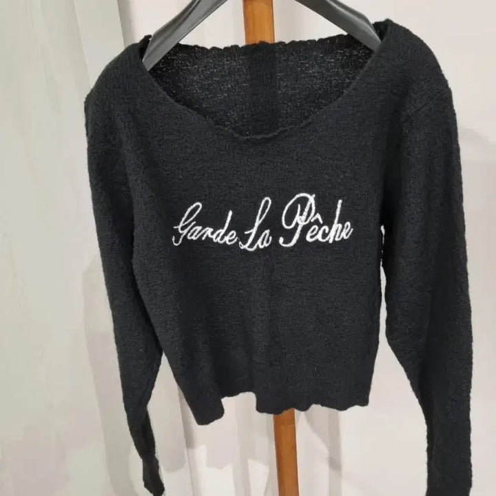 [SOLD OUT] 블랙 크롭니트 S