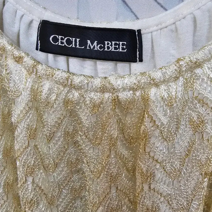 [BUNJANG] CECIL McBEE Frill Blouse / CECIL McBEE 프릴 블라우스