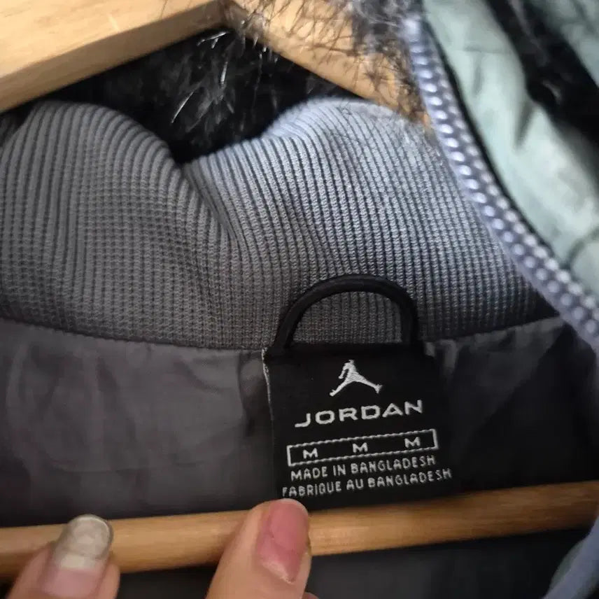 [BUNJANG] Jordan Men's Duck Down Padded Jacket / 조던 남성 오리털 패딩 M 카키