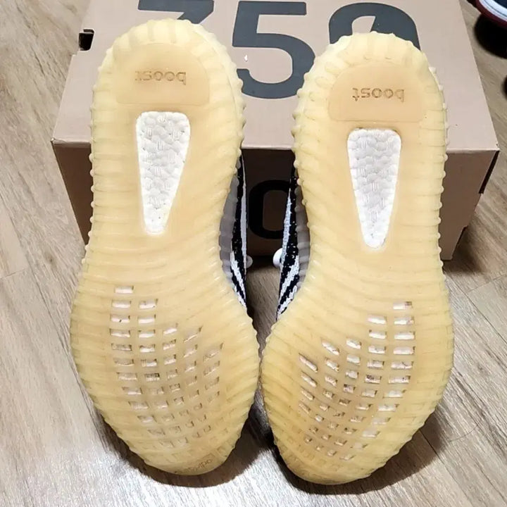 [SOLD OUT] 아디다스 이지부스트 290 지브라 350v2