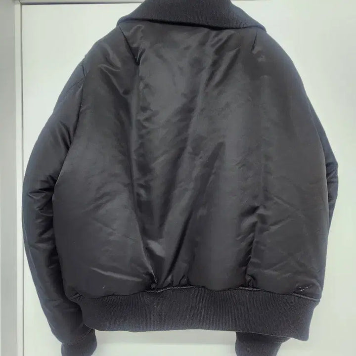 [BUNJANG] Label Archive Nylon Bomber Jacket Black (Size 2) / 라벨아카이브 나일론 봄버 점퍼 블랙(2사이즈)