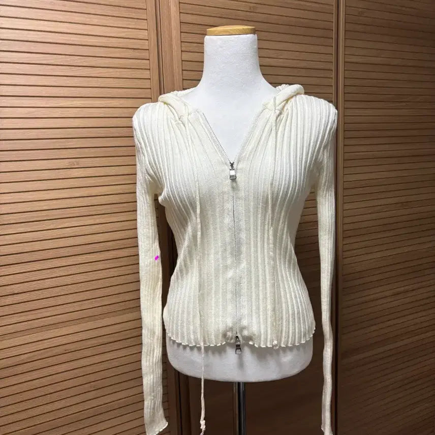 [BUNJANG] De Ob, Rosum, J, Bless Shop, Henne Hooded Knit Top / 청순 후드 집업 니트 /수입의류 드오브 로썸제이 블레스샵 엉넬 홀복 헨느