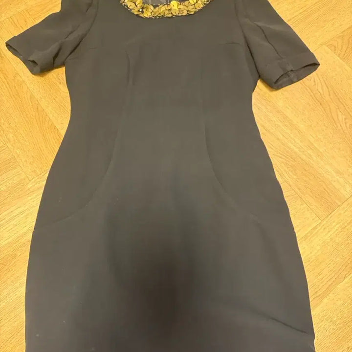 [BUNJANG] ZARA Pearl Embellished Black Sweater Dress / 후드 스웨터 니트 원피스 블랙 명품 수입 자라 진주
