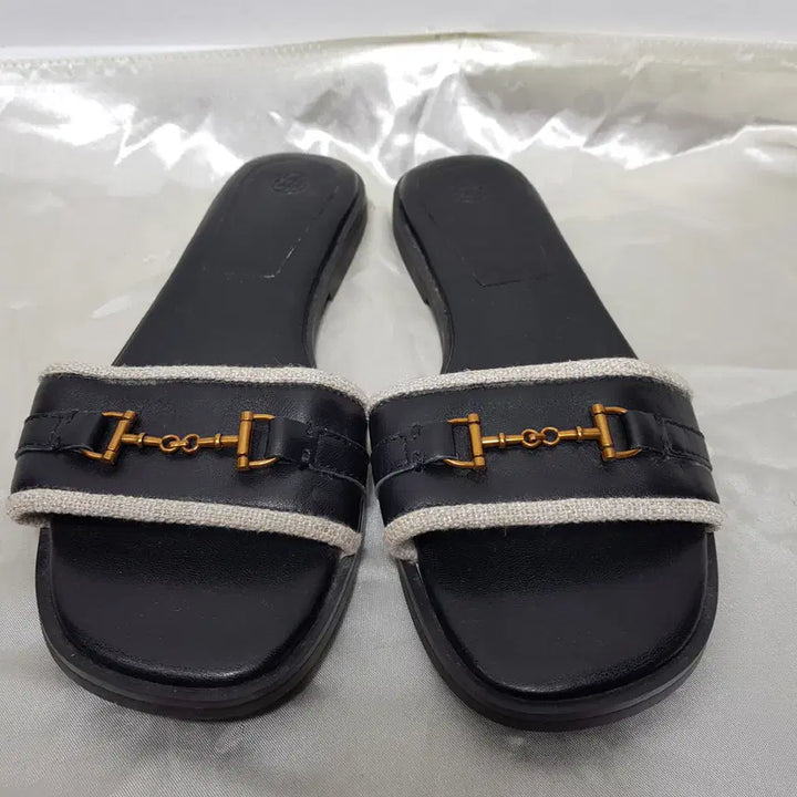 [BUNJANG] Massimo Dutti Women's Leather Slippers (Size 38) / 마시모두띠/여성레더슬리퍼/미사용/38(240)/파라오쇼핑