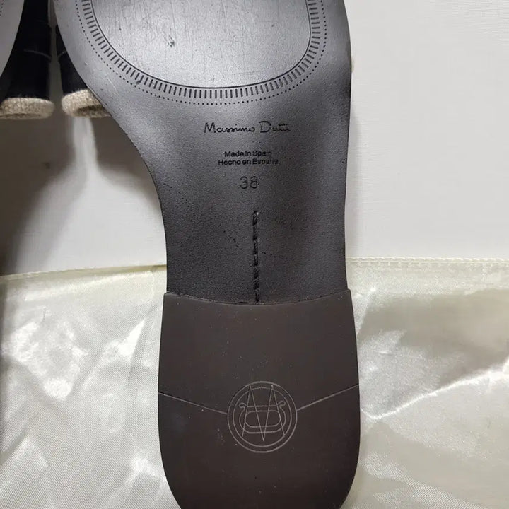 [BUNJANG] Massimo Dutti Women's Leather Slippers (Size 38) / 마시모두띠/여성레더슬리퍼/미사용/38(240)/파라오쇼핑