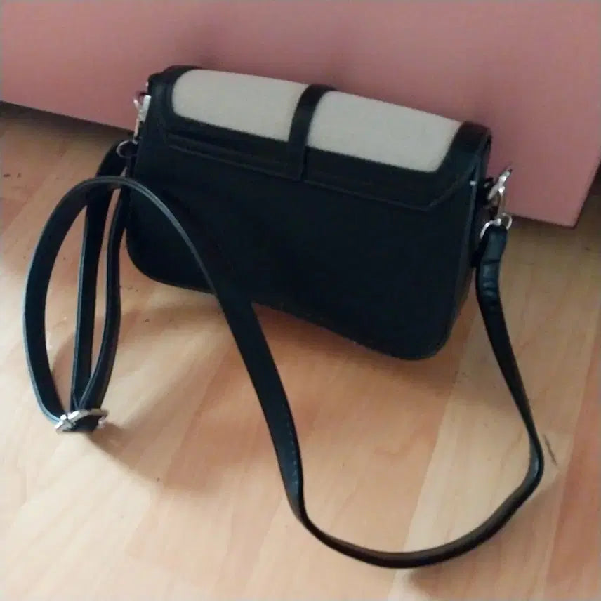 [BUNJANG] Plastic Island Cross Handbag / 플라스틱 아일랜드크로스핸드백