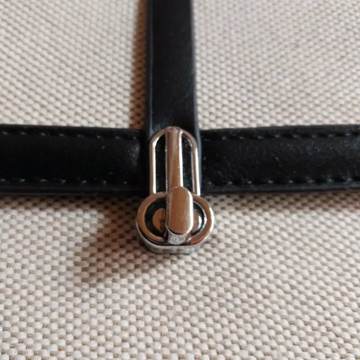 [BUNJANG] Plastic Island Cross Handbag / 플라스틱 아일랜드크로스핸드백