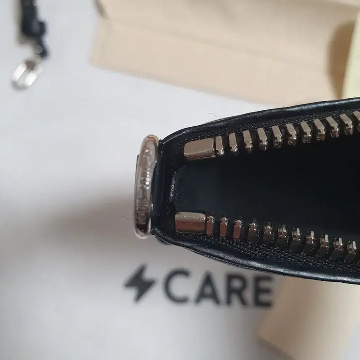 [BUNJANG] Louis Vuitton Epi Pouch / 루이비통 이지파우치 에피 (에삐) 동영상0