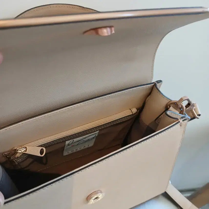 [BUNJANG] Lovecat Crossbody Bag / 러브캣 정품 크로스백