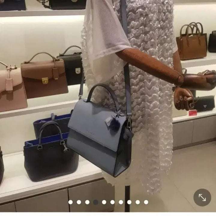 [BUNJANG] Lovecat Crossbody Bag / 러브캣 정품 크로스백