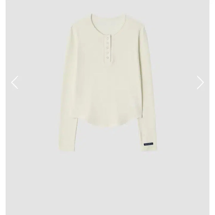[BUNJANG] So Dinky Bread Ivory Henley Neck T-shirt / 쏘딩키브레드 버튼 아이보리 헨리넥 티셔츠